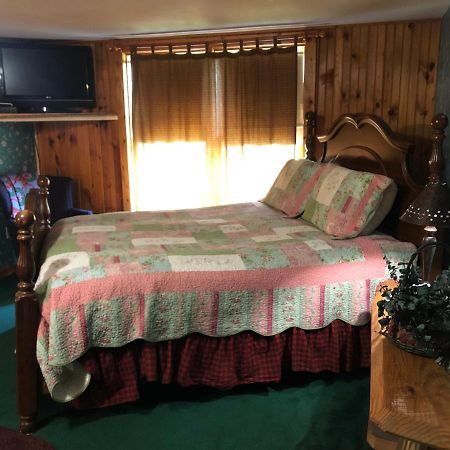 Smokies Bed And Breakfast - Evergreen Cottage Inn Pigeon Forge Exterior foto